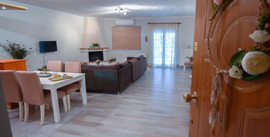Thirtyfive Apartment Aridaía エクステリア 写真
